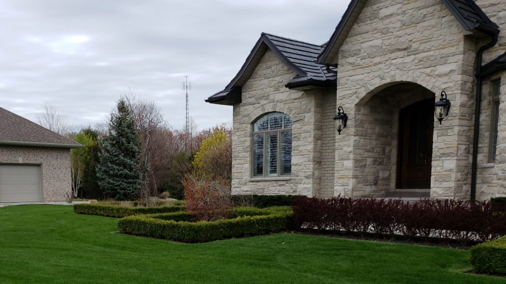 Gorgeous, simple, front yard landscape work